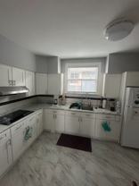 W Addison St & N Lamon Ave - Photo 1 of 1