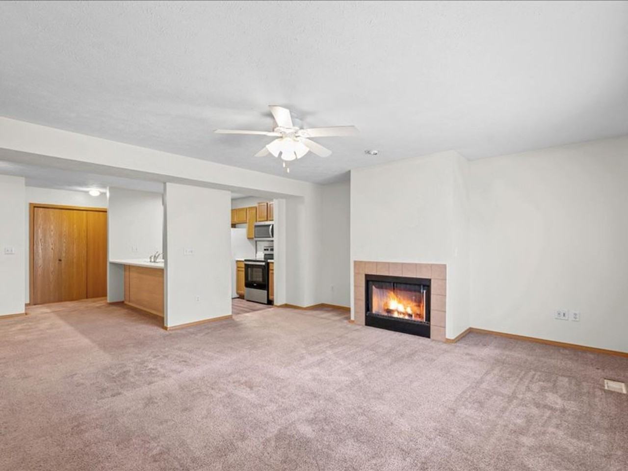 80-90 Yotzonot Drive - Photo 2 of 25