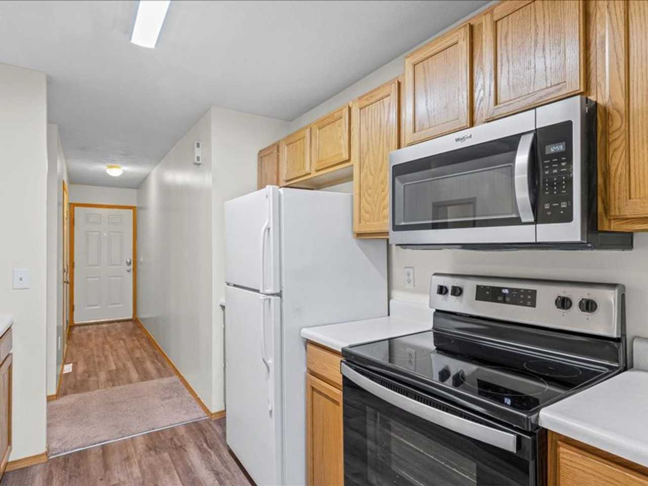 80-90 Yotzonot Drive - Photo 4 of 25