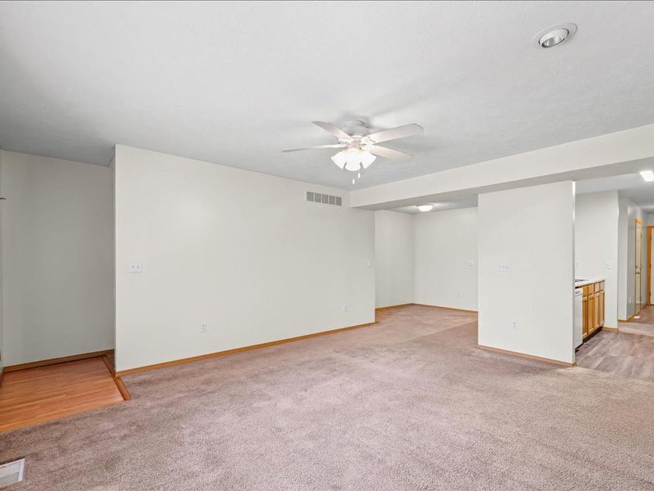 80-90 Yotzonot Drive - Photo 5 of 25