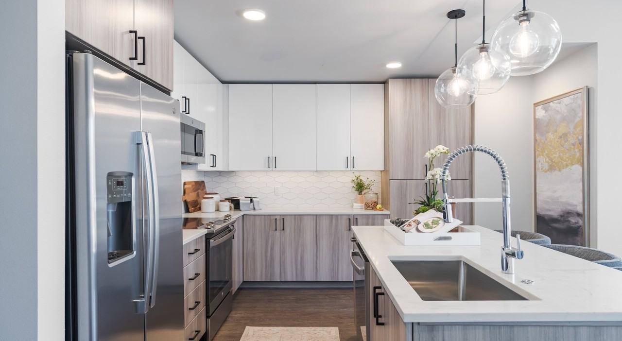 Commerce Street - Photo 2 of 7