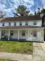 featured image of 10 Decatur St