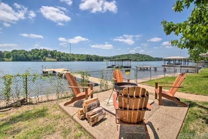 228 Houston Dr - Photo 6 of 33