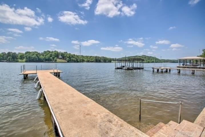 228 Houston Dr - Photo 7 of 33