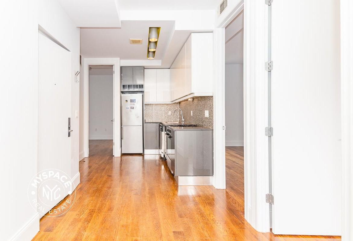 1635 Putnam Ave #3H - Photo 3 of 15