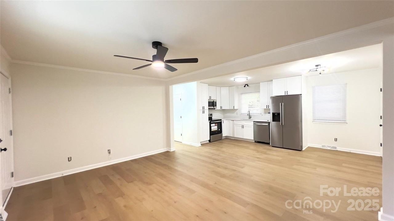 308 Robinson Avenue - Photo 2 of 16