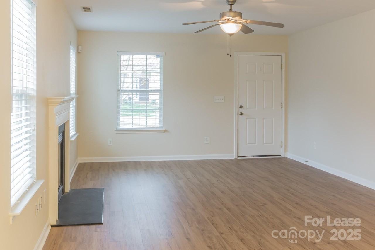 1941 Pheasant Glen Rd - Photo 6 of 28