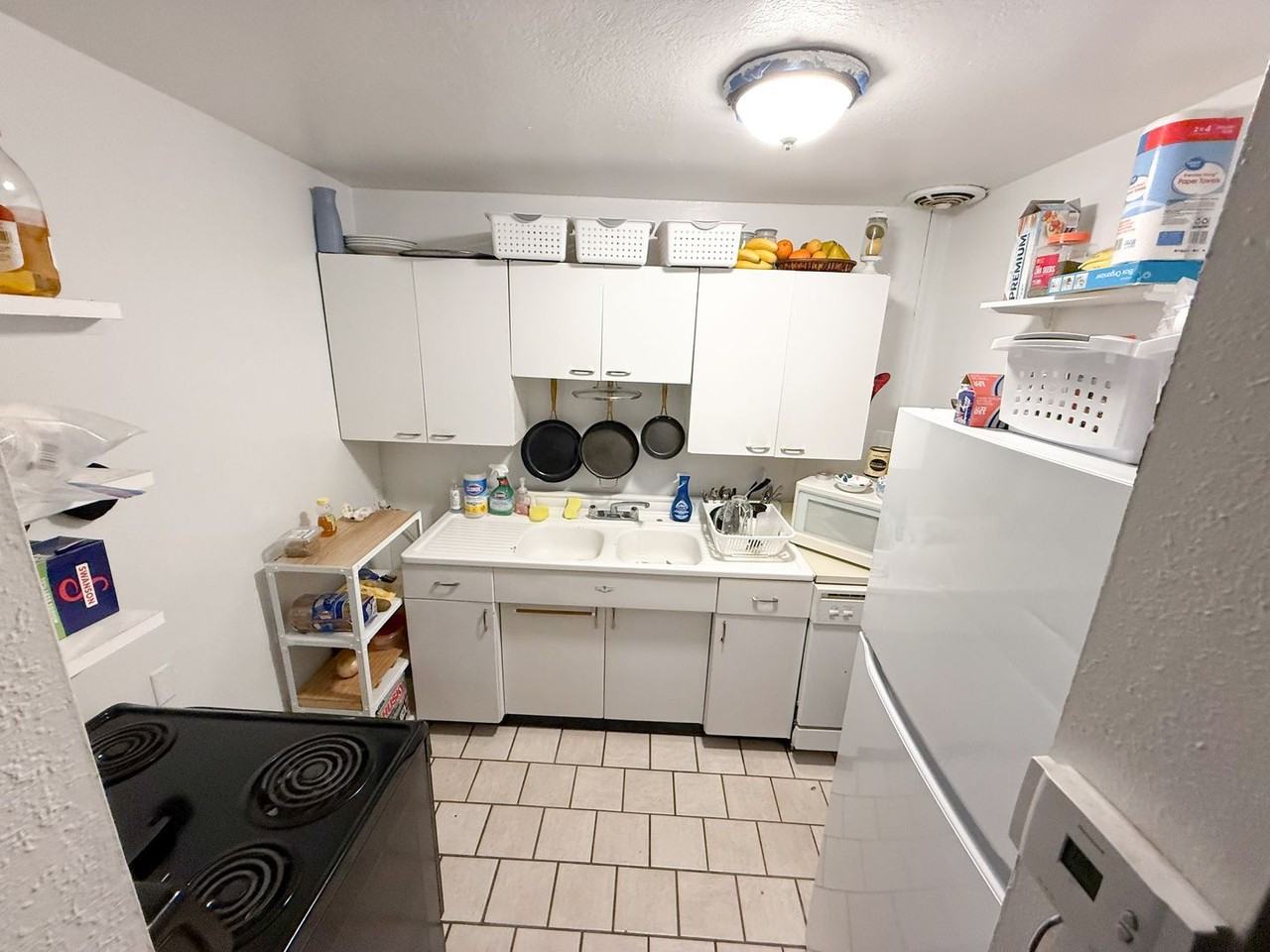 119 Plum Primary Bedroom – Old Town Apartment Near CSU – $850 - Photo 6 of 35