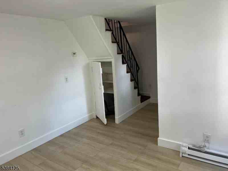 1300 Pierce St #3 - Photo 5 of 7