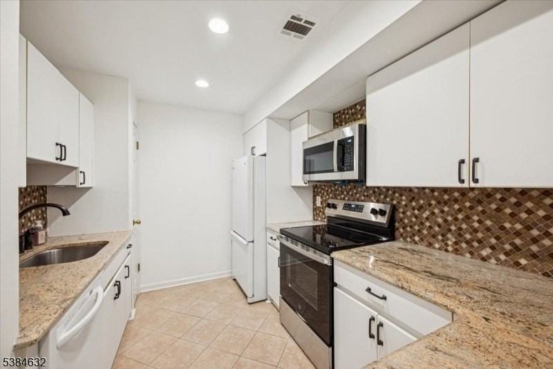 11C Leva Dr - Photo 6 of 25