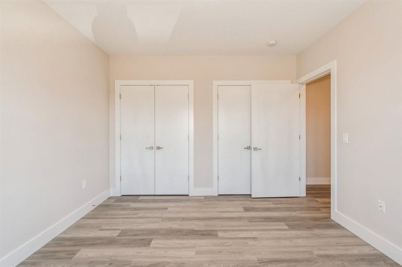 6108 Hudson Ave - Photo 3 of 11