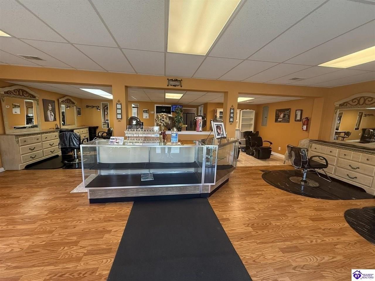 529 N Wilson Rd - Photo 2 of 23