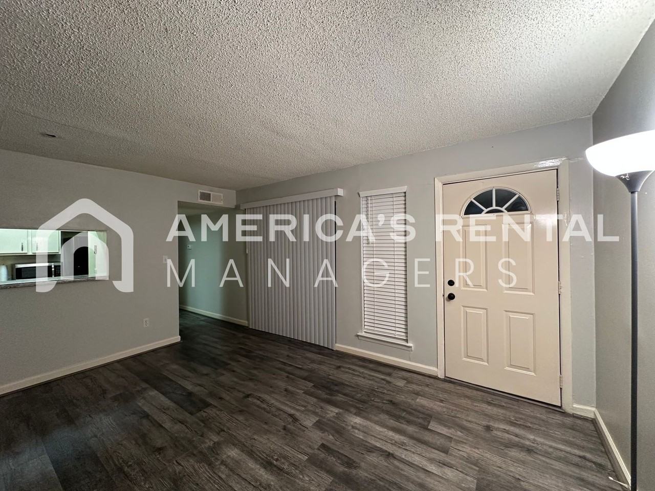 3350 Altamont Rd - Photo 4 of 15