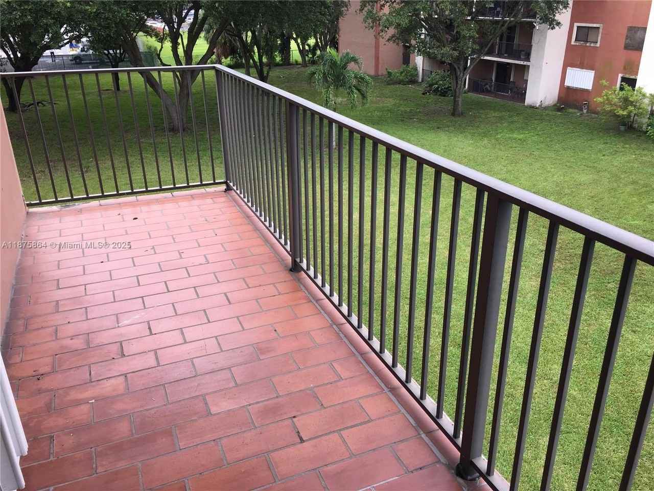 5825 W 25th Ct #304 - Photo 7 of 22