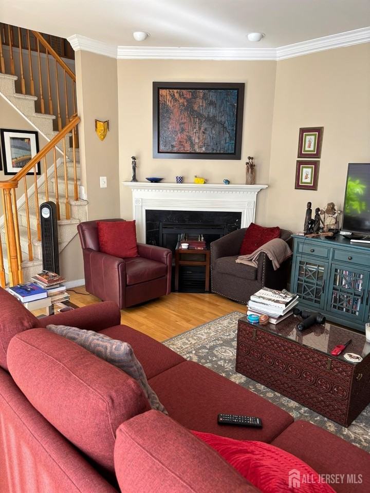 33 Central Square Park - Photo 5 of 15