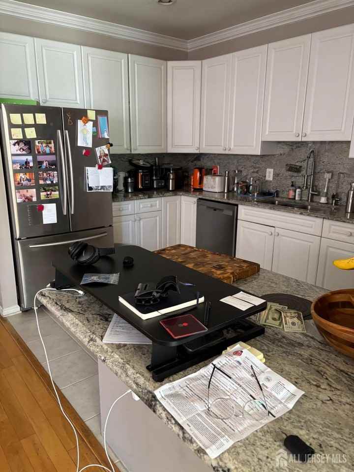 33 Central Square Park - Photo 7 of 15