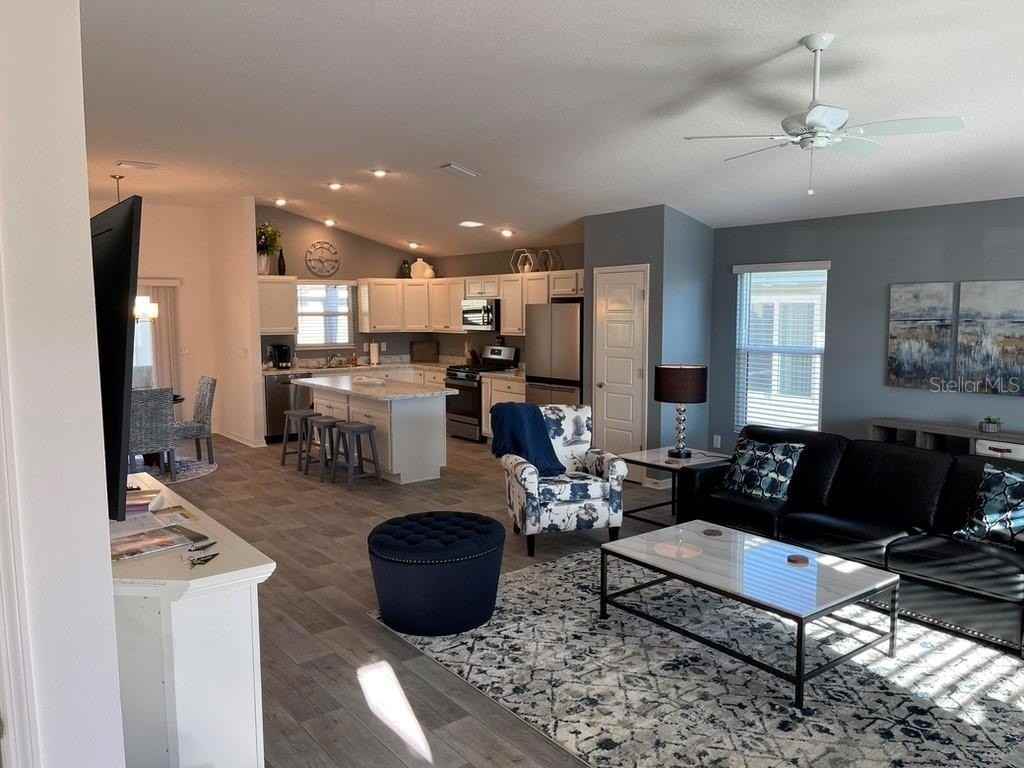 6131 Skinner St - Photo 4 of 50