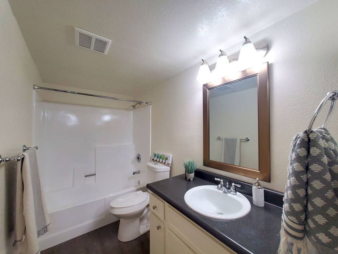 Villas on B Street - Photo 4 of 14