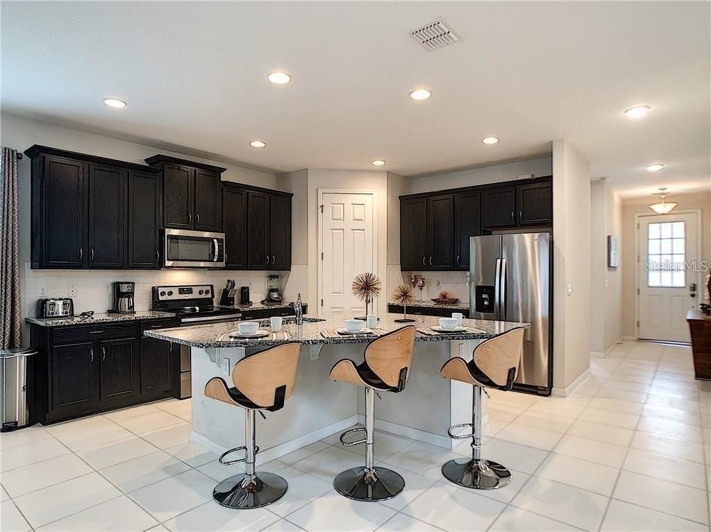 9009 Egret Mills Ter - Photo 3 of 24