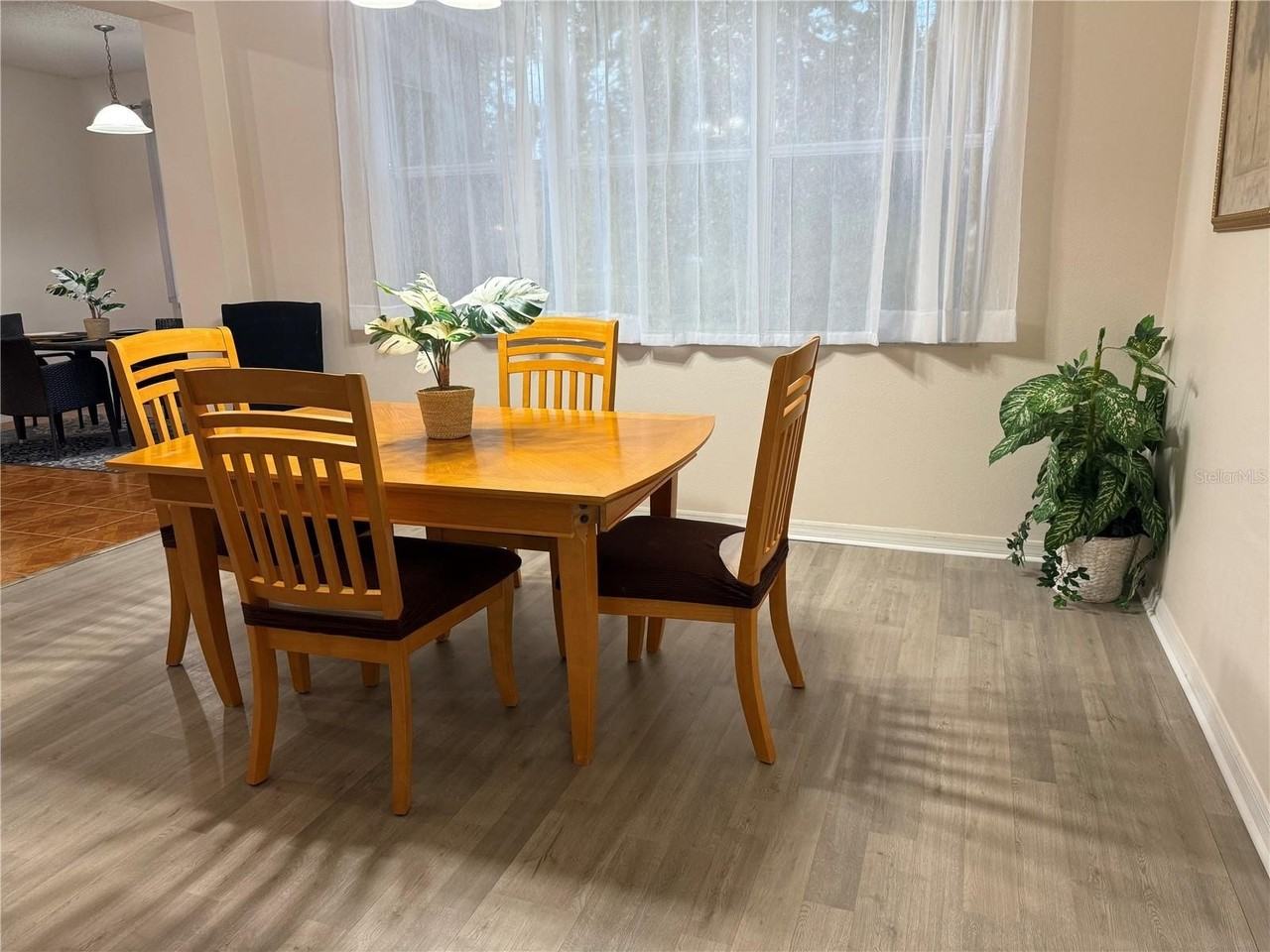 4056 Meadowlark Drive - Photo 5 of 18