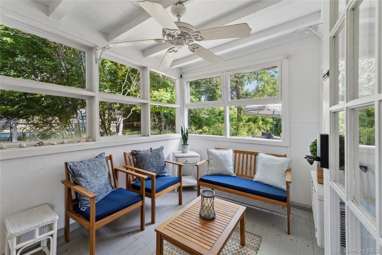 36 Lamb Ave - Photo 2 of 27