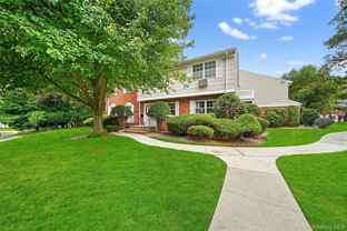 218 Doxbury Ln - Photo 1 of 1