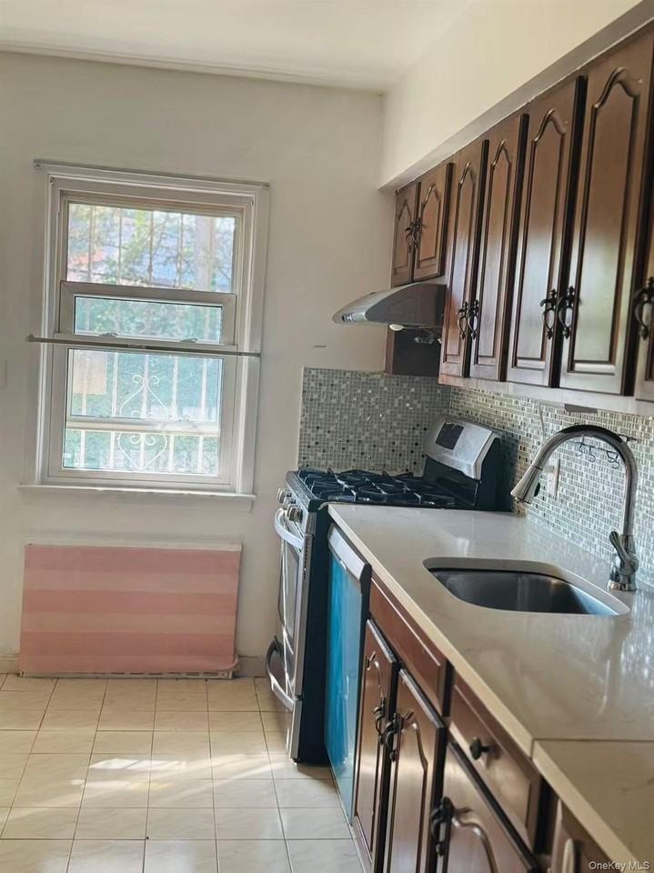 19928 24th Ave - Photo 7 of 12