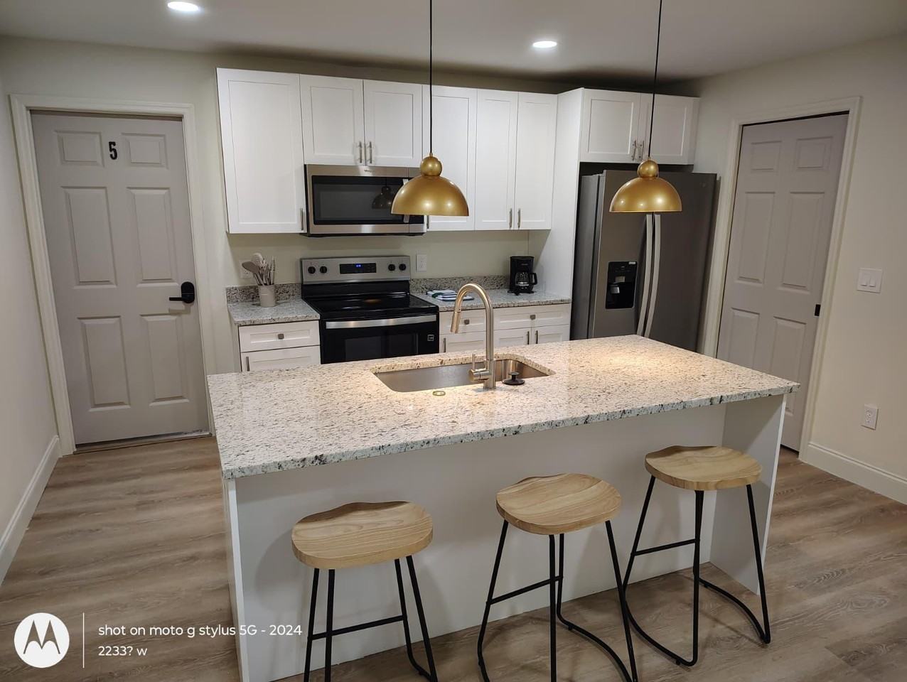 W Oak Ave - Photo 5 of 9