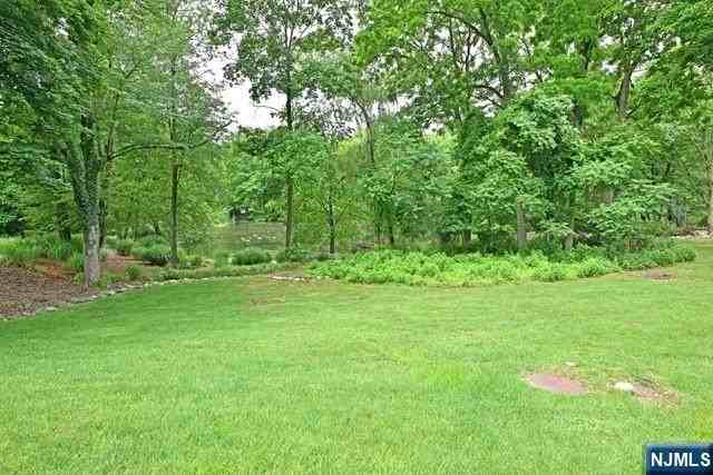 211 Godwin Ave - Photo 2 of 21