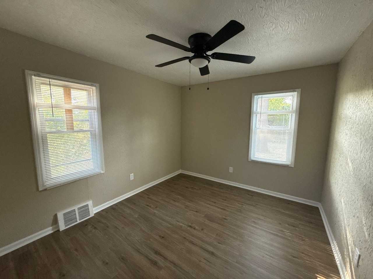 16255 Lilac St - Photo 7 of 7