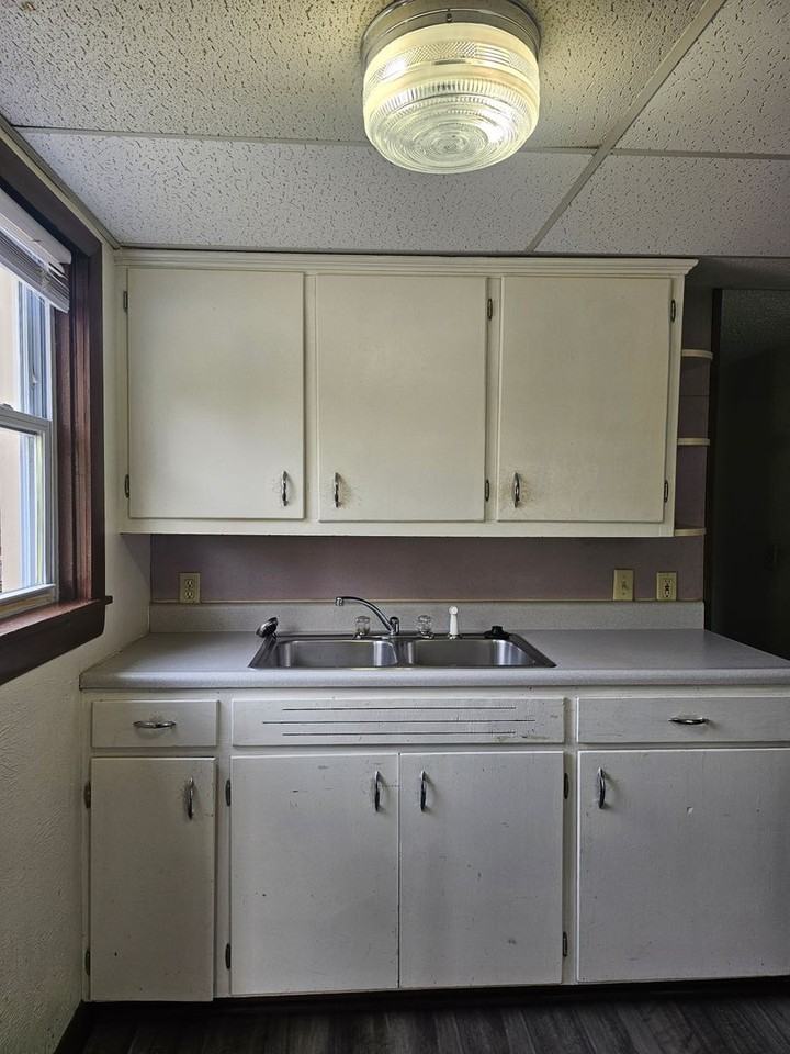 108 Ordway Ave - Photo 3 of 7