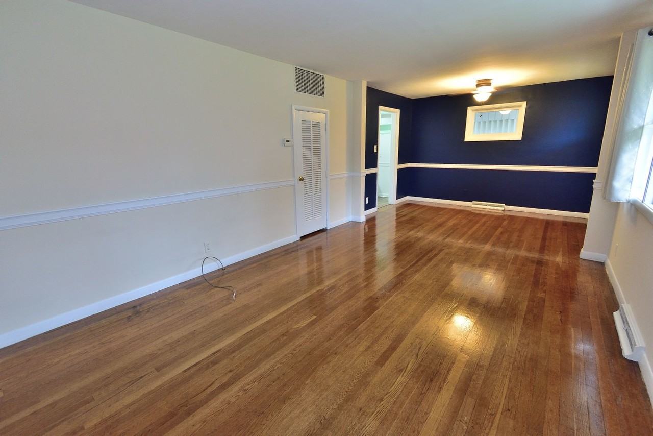 312 Oakdale Rd - Photo 2 of 12