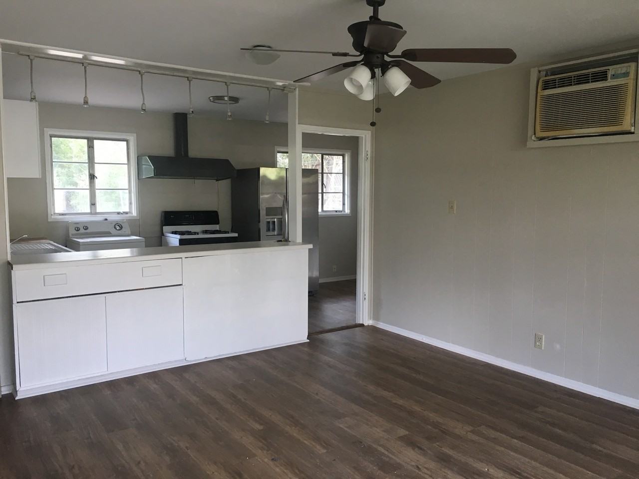 2007 Ford St - Photo 3 of 17