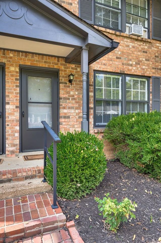 4115 Rockdale Avenue - Photo 5 of 29