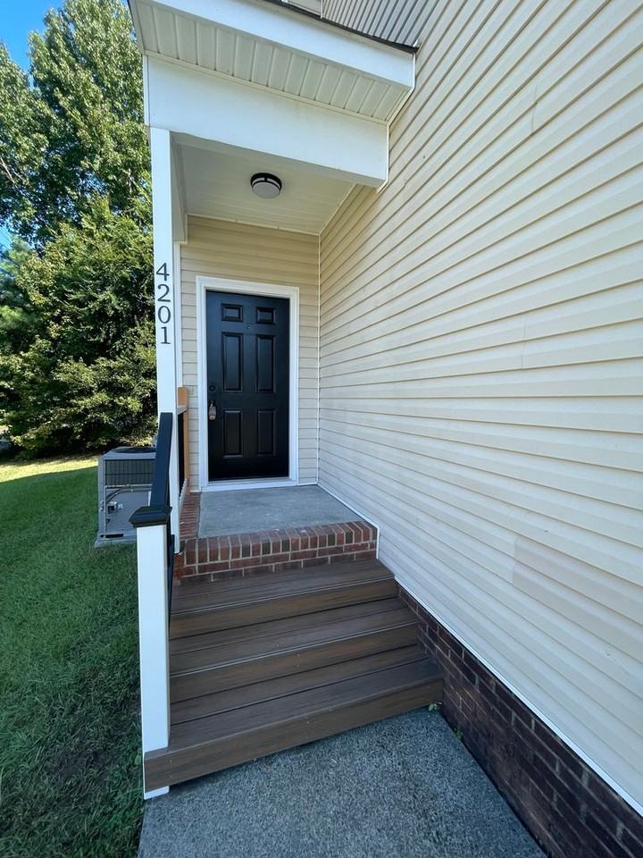 4201 Beacon Crest Way - Photo 2 of 25