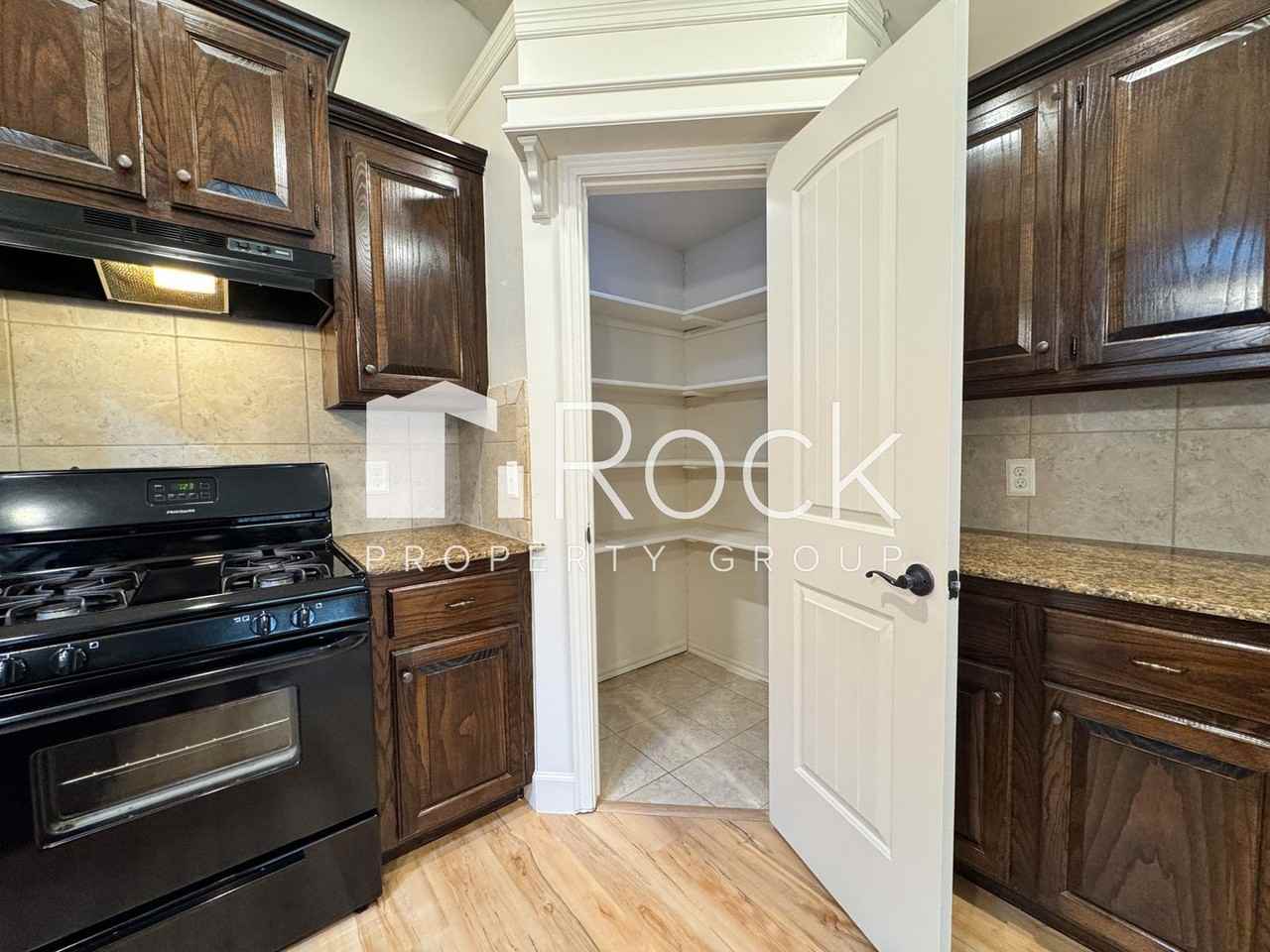 15912 Cantera Creek Dr - Photo 7 of 36