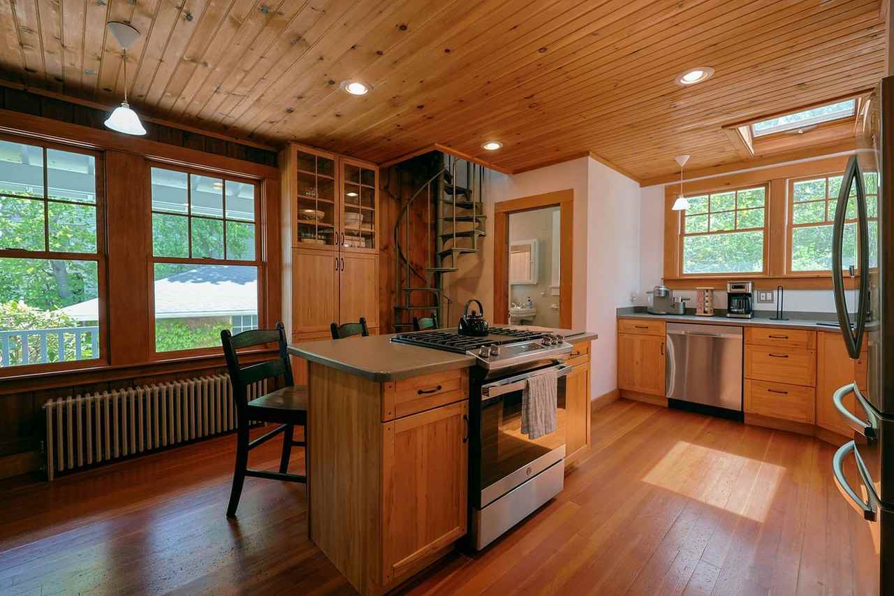 64 Riverview Rd - Photo 4 of 44