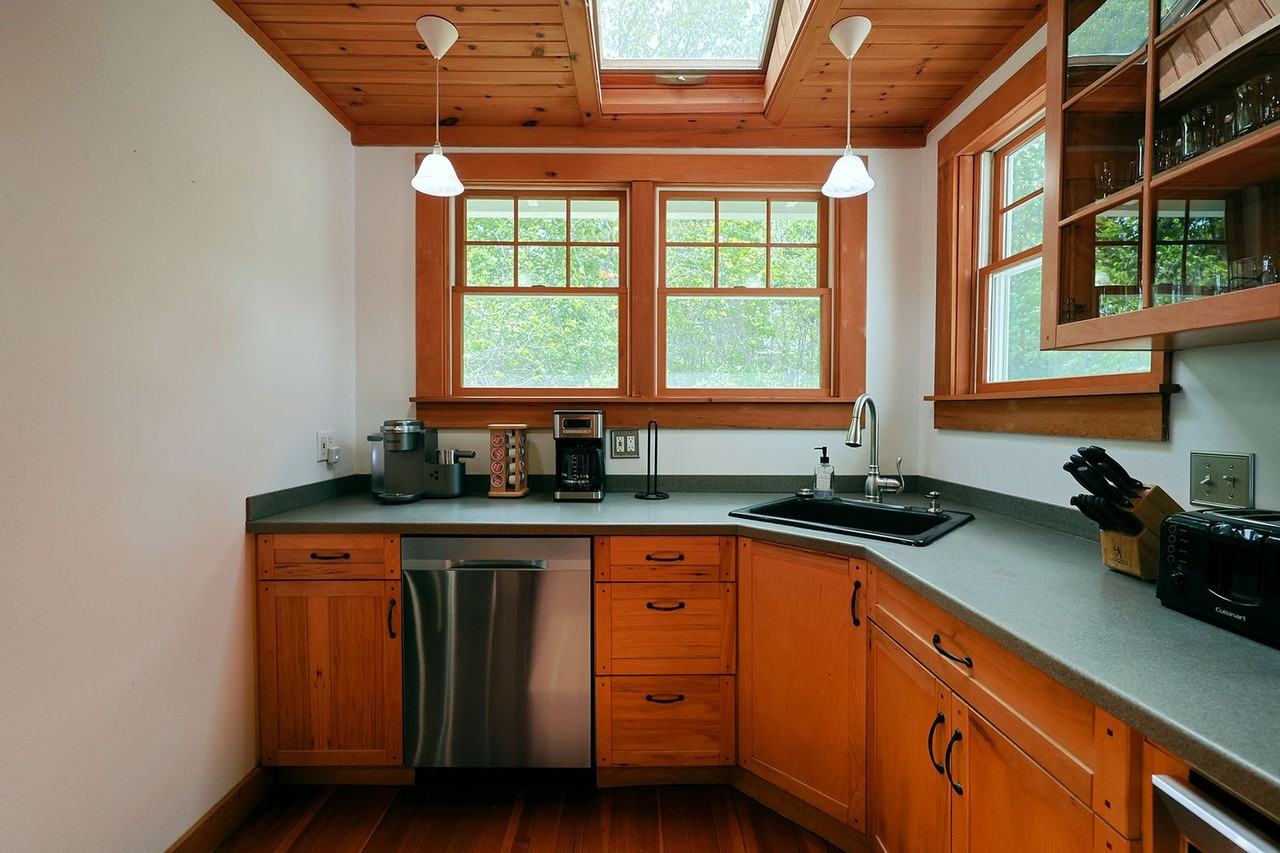 64 Riverview Rd - Photo 6 of 44