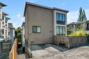215 24th Ave E - Photo 1 of 1