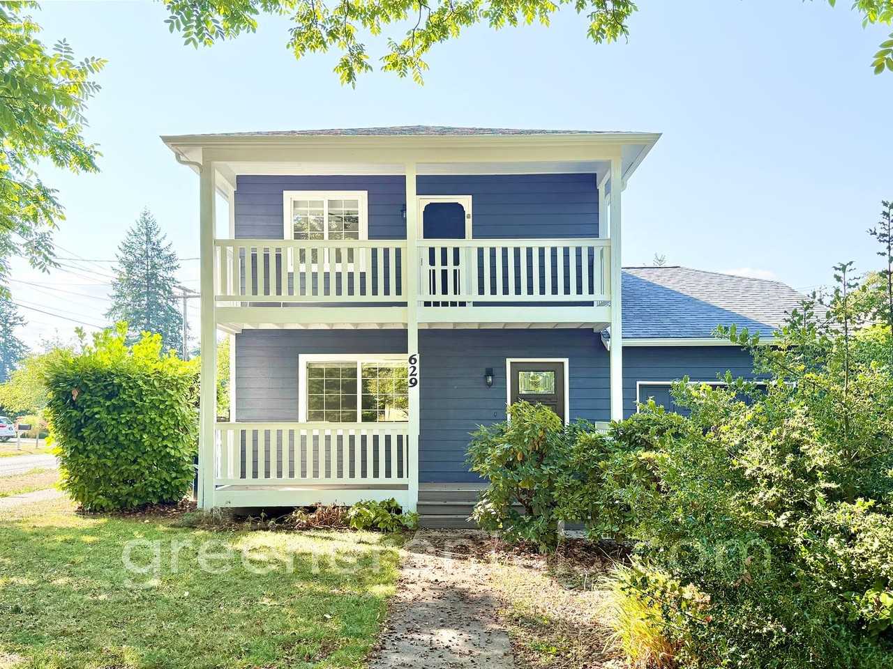 629 Wilson St Se - Photo 2 of 40