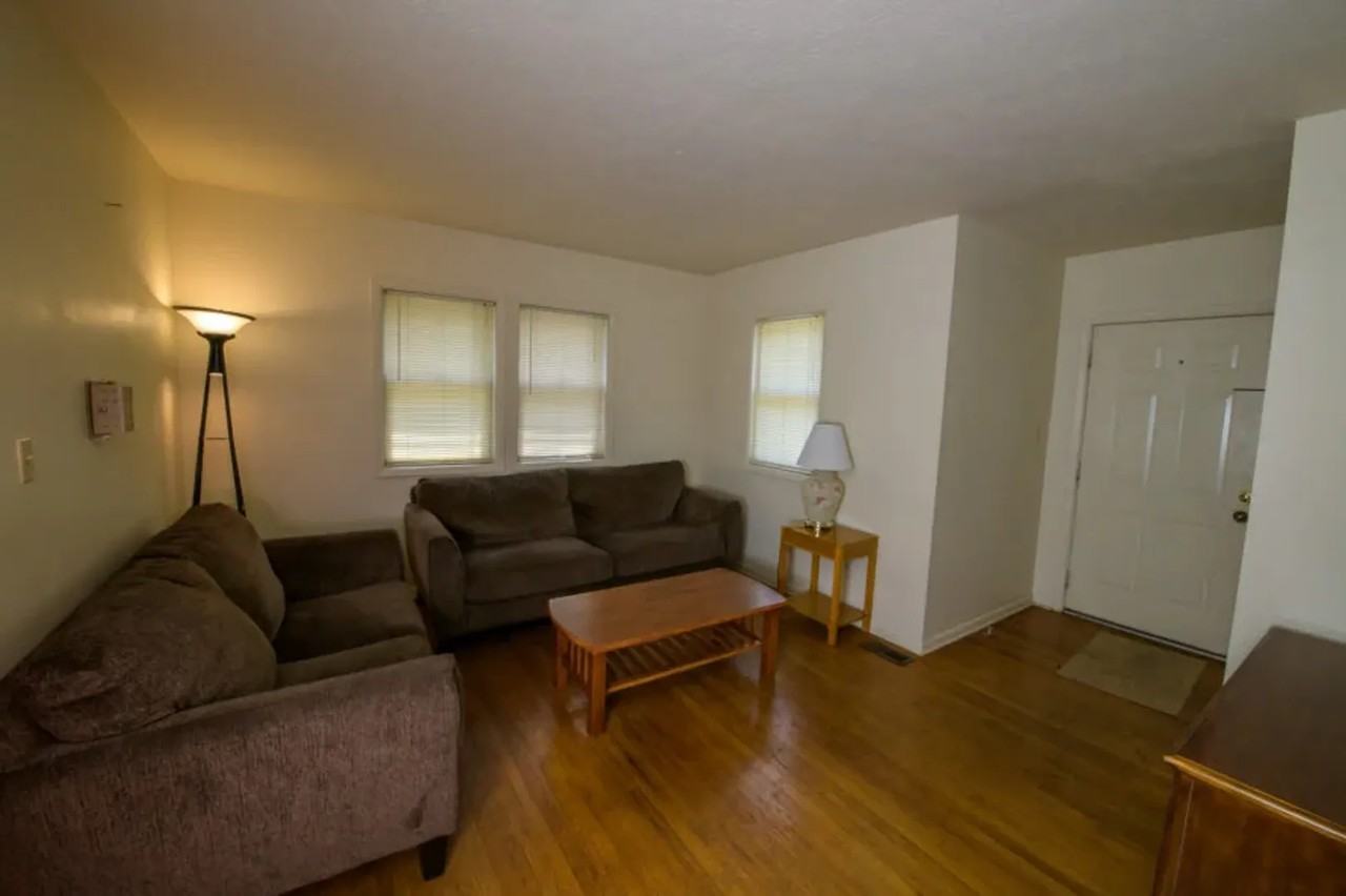 401 S Highland Ave - Photo 4 of 6