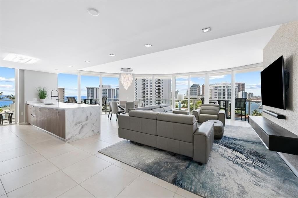 401 North Birch Road #800 - Photo 4 of 24