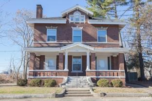 1119 Se Riverside Dr #B - Photo 1 of 1