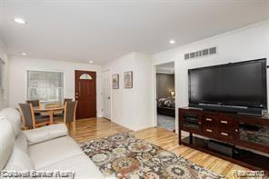 302 Yerkes St - Photo 7 of 40