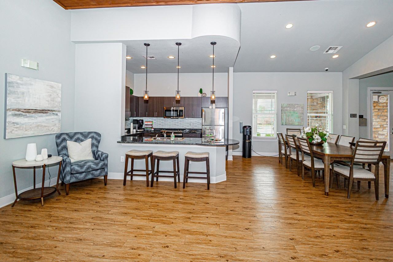 The Park at Bellagio - Photo 5 of 29