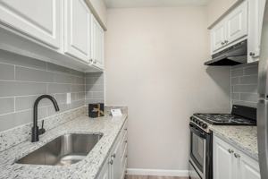 featured image of 3520 Cleveland Heights Blvd