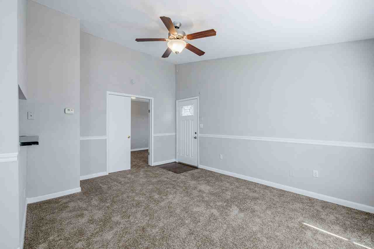 The Park at Lake Como - Photo 5 of 50