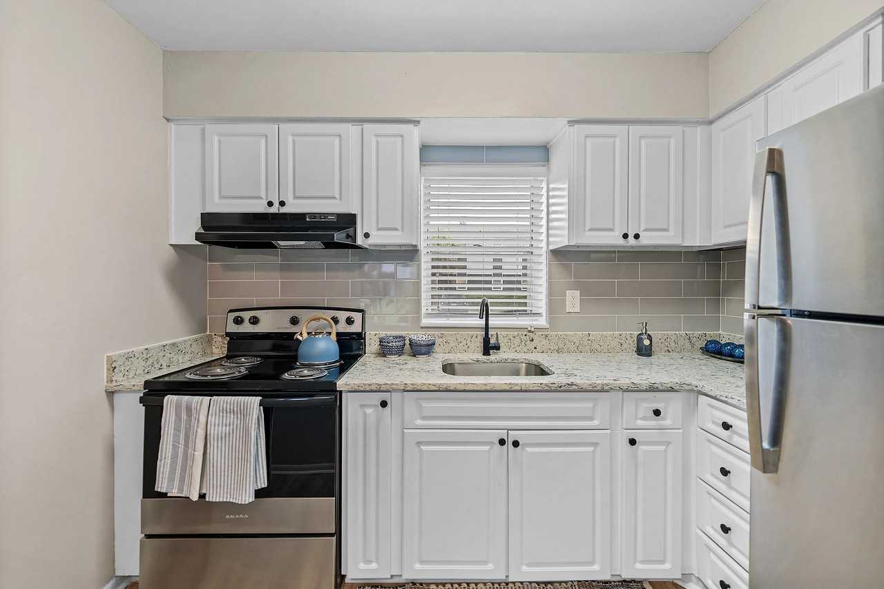 The Park at Rialto - Photo 4 of 35