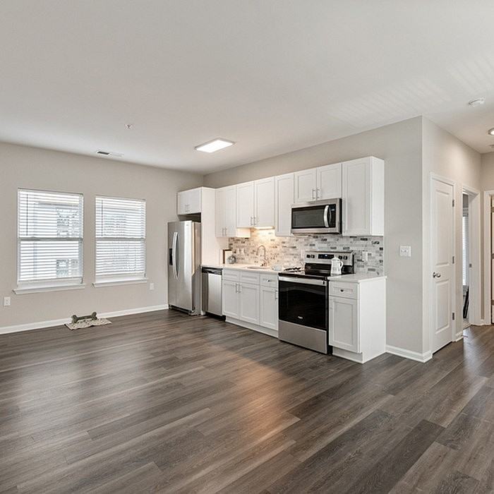 Arden & Davy - Photo 3 of 50