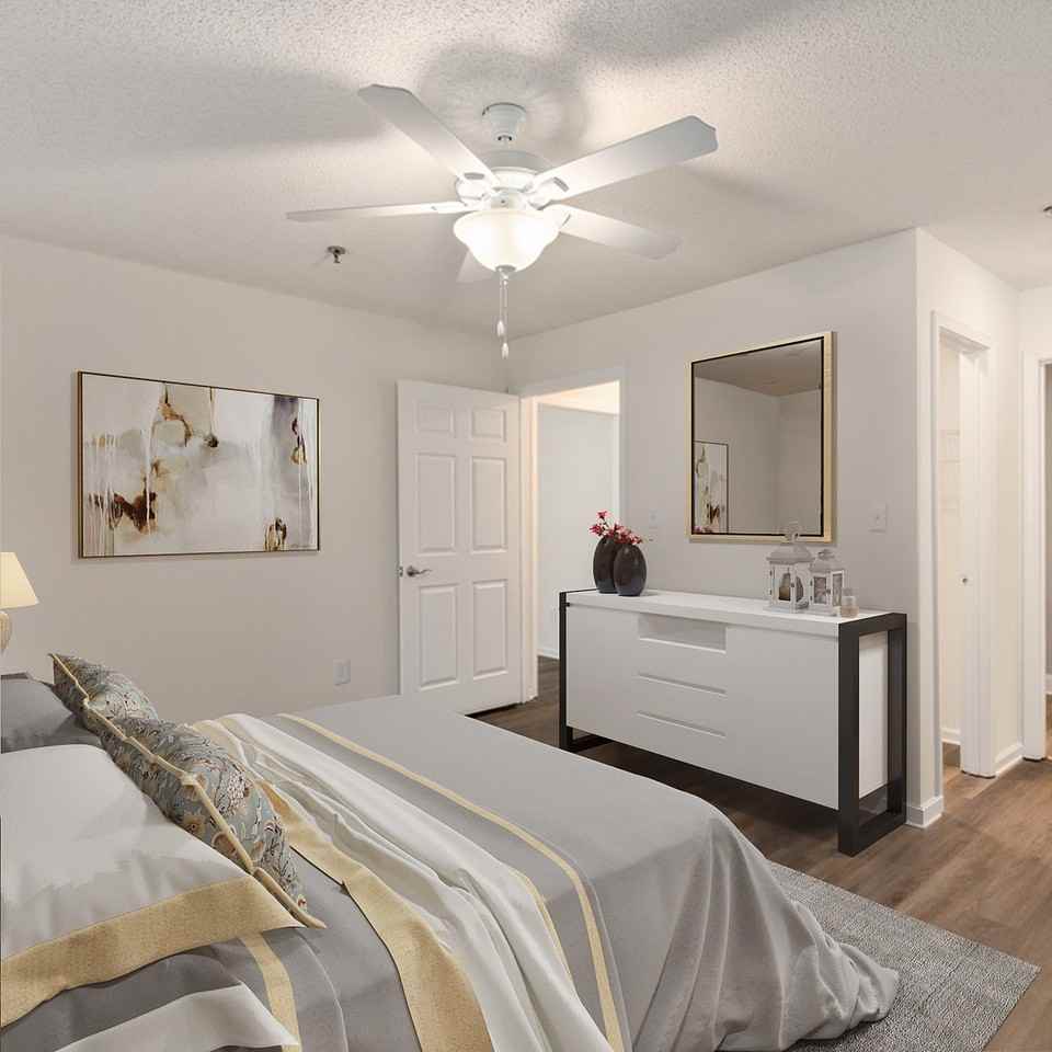 Biscayne - Photo 4 of 21